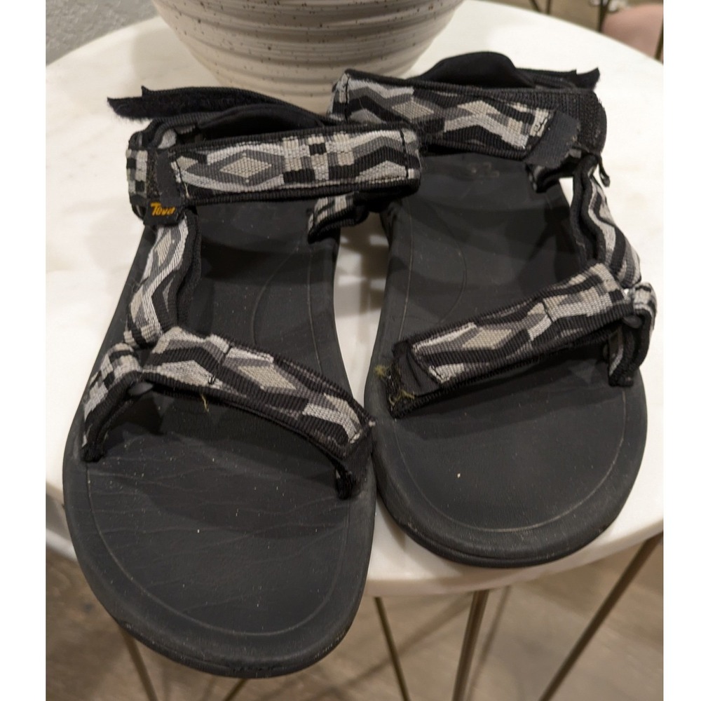 Teva Hurricane XLT2 Sandal Kids 5 Black Grey Geometric 1019390Y Outdoor Hiking - Picture 4 of 7